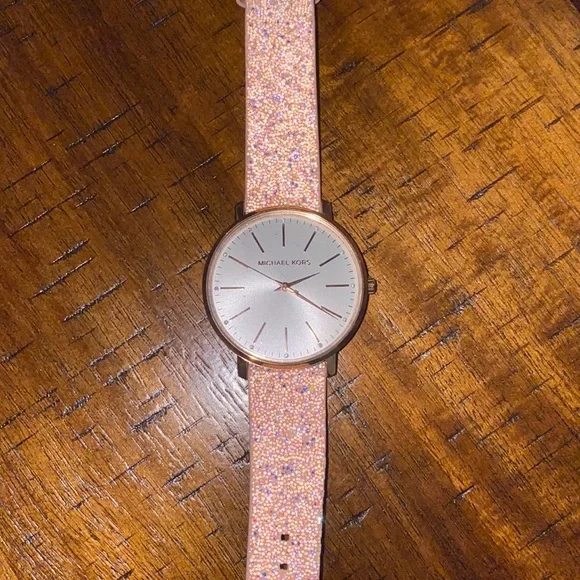 Michael Kors | Accessories | New Michael Kors Pyper Rose  display picture 1